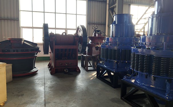 江西液压圆锥破碎机现场视频图片