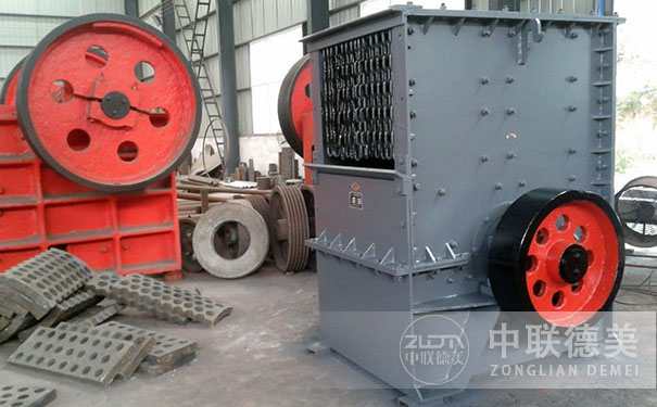 对辊破碎机