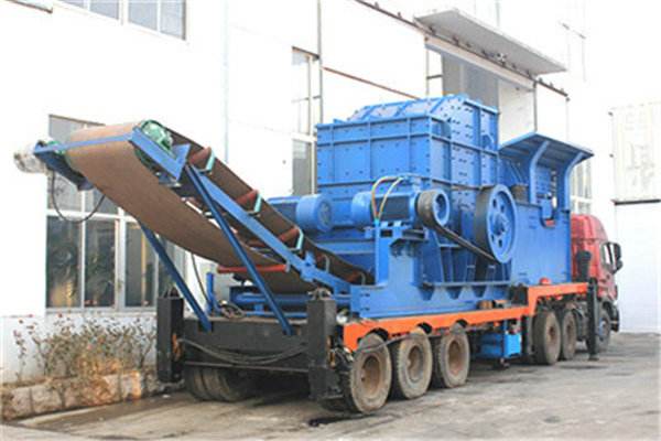 移动式破碎机1.jpg 移动式破碎机1.jpg